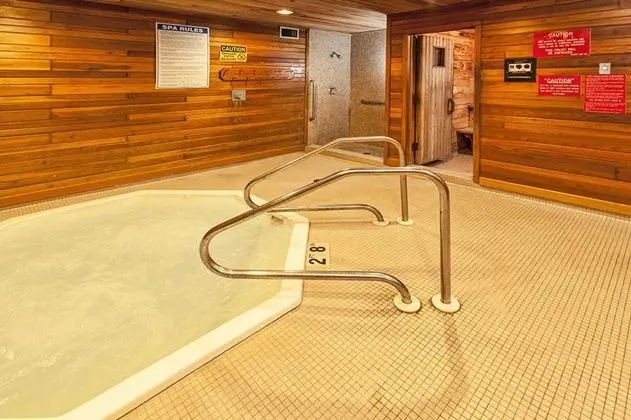 Super 8 by Wyndham Duluth