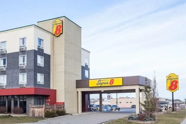 Super 8 by Wyndham Edson