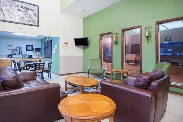 Super 8 by Wyndham El Dorado