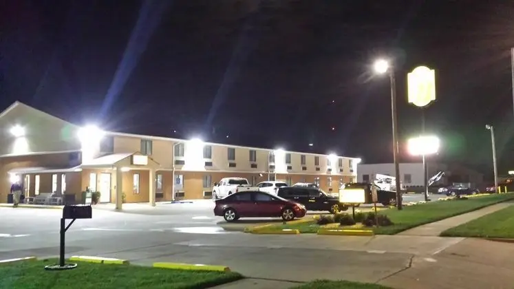 Super 8 by Wyndham Emporia