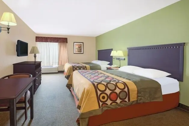 Super 8 by Wyndham Farmers Branch/North Dallas