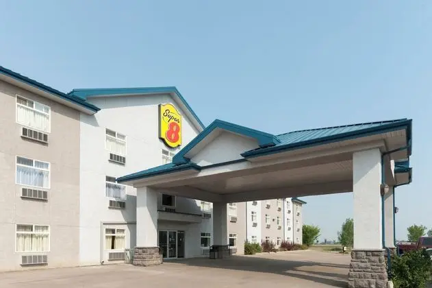 Super 8 by Wyndham Fort Saskatchewan - Dış Mekan