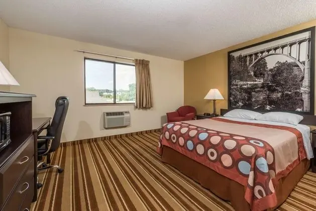 Super 8 by Wyndham Franklin/Middletown Area - Genel