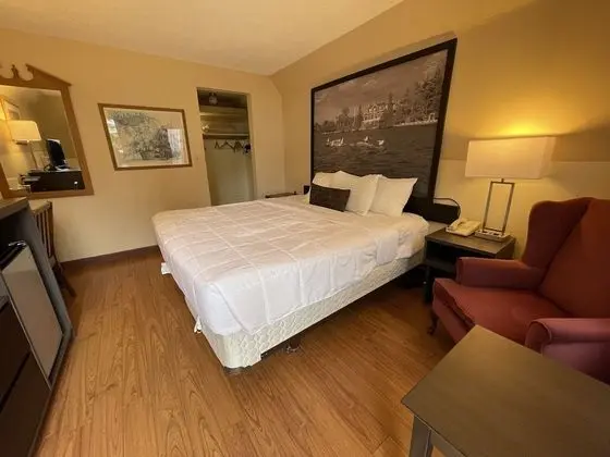 Super 8 by Wyndham Gananoque/Country Squire Resort - Oda