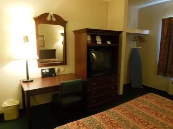 Super 8 by Wyndham Garland North Dallas Area