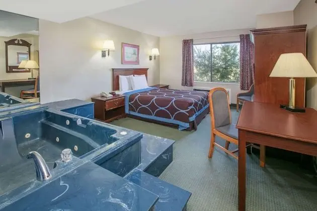 Super 8 by Wyndham Garland North Dallas Area - Oda