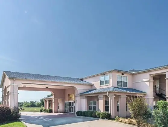 Super 8 by Wyndham Greenville