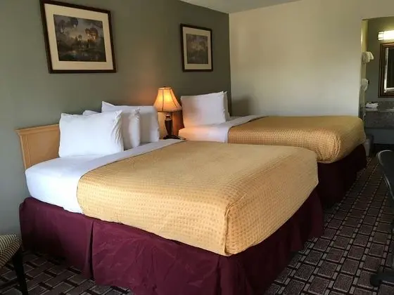 Super 8 by Wyndham Gulfport Near Biloxi