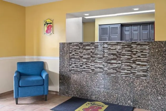 Super 8 by Wyndham Hagerstown - Lobi