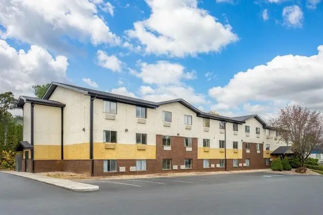 Super 8 by Wyndham Hagerstown - Öne Çıkan Resim