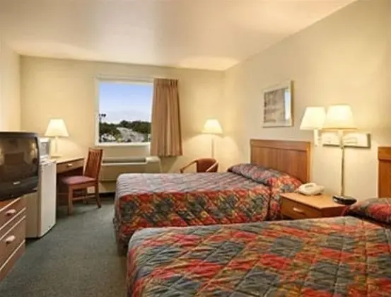 Super 8 by Wyndham Hagerstown/Halfway Area