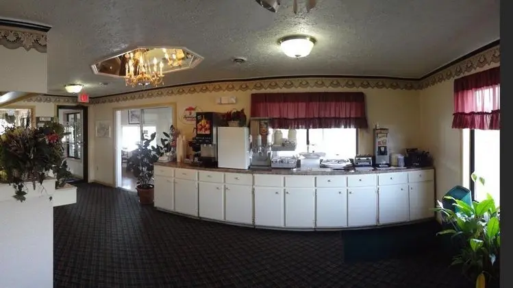 Super 8 by Wyndham Hillsville