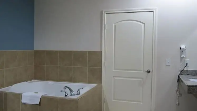Super 8 by Wyndham Houston North I-45 - Banyo Tipleri