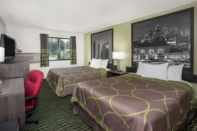 Super 8 by Wyndham Independence Kansas City