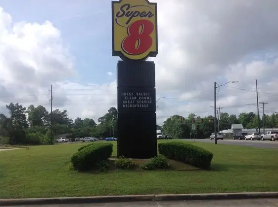 Super 8 by Wyndham Jasper TX - Dış Mekan