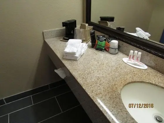 Super 8 by Wyndham Kingsville