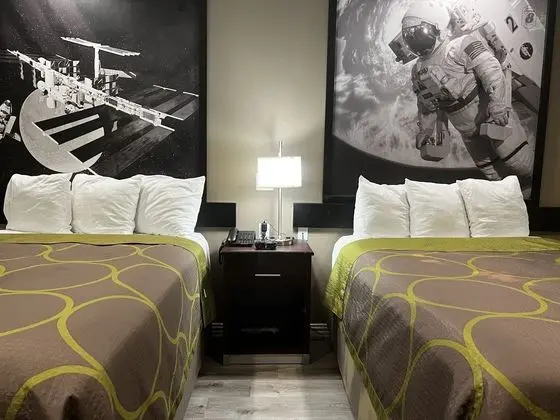 SUPER 8 BY WYNDHAM KINGWOOD HOUSTON NORTH
