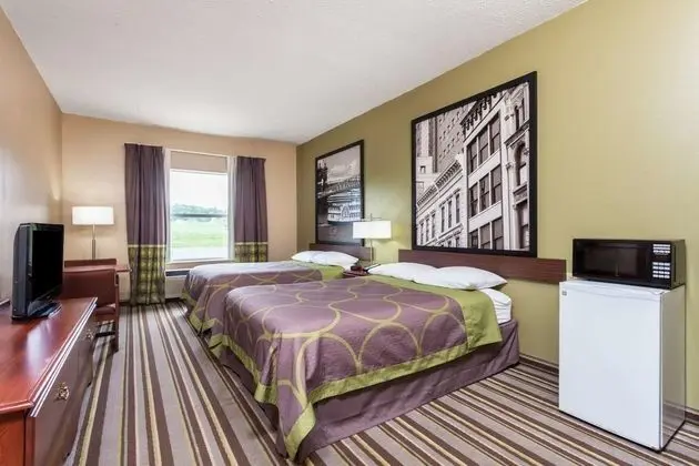 Super 8 by Wyndham La Grange KY