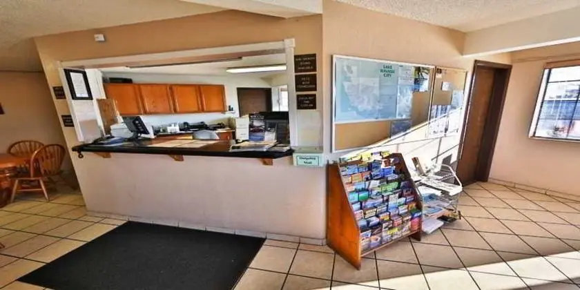 Super 8 by Wyndham Lake Havasu City
