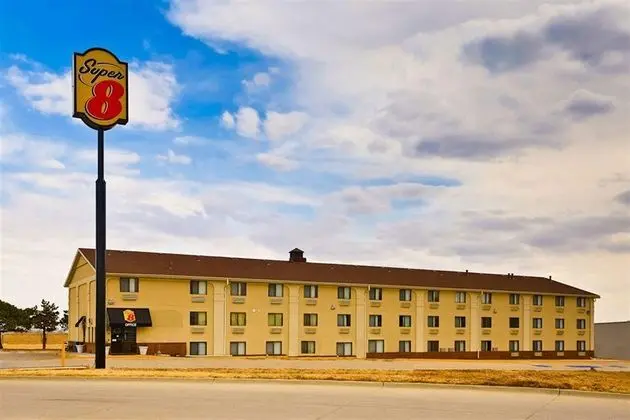 Super 8 by Wyndham Lincoln West