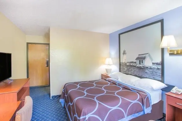 Super 8 by Wyndham Massena NY - Genel