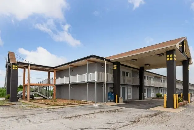 Super 8 by Wyndham Millbury/Toledo - Öne Çıkan Resim