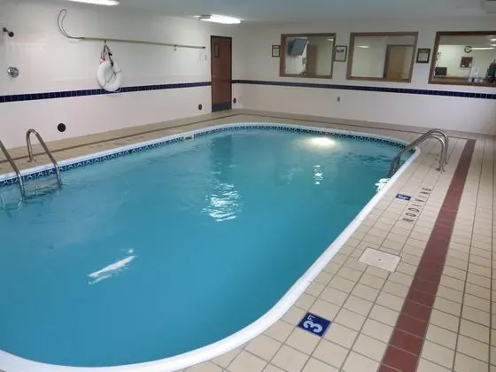 Super 8 by Wyndham Monmouth IL