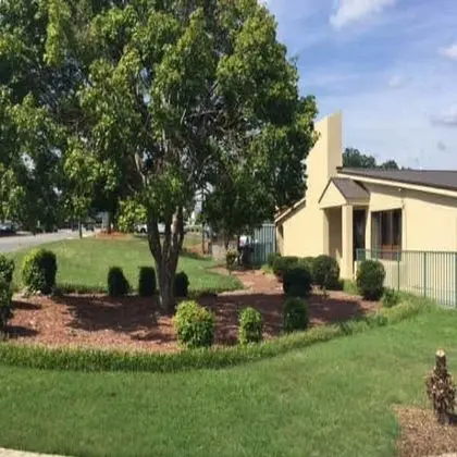 Super 8 by Wyndham Monroe