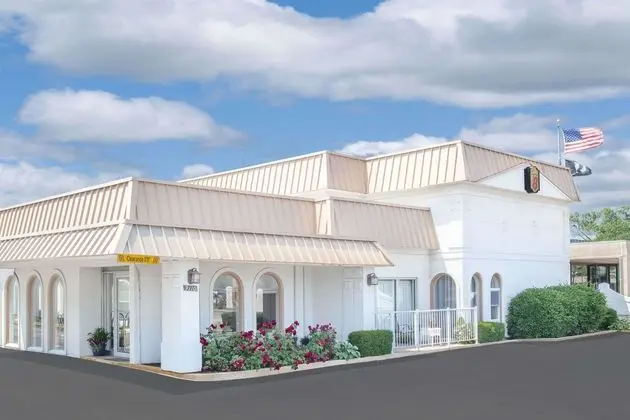 Super 8 by Wyndham Morton Grove/Chicago - Öne Çıkan Resim