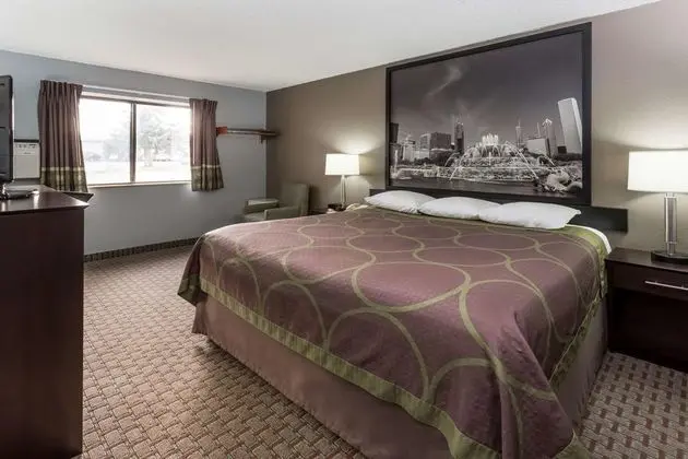 Super 8 by Wyndham Mundelein/Libertyville Area - Genel