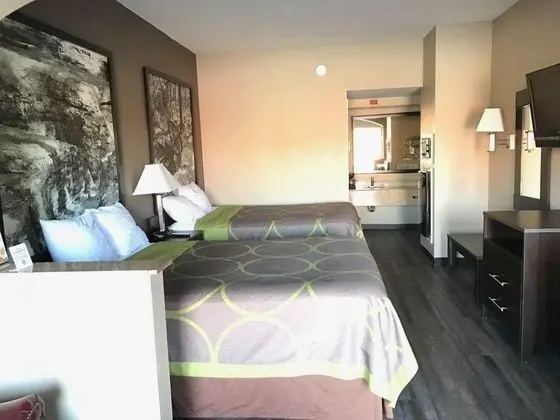 Super 8 by Wyndham Murfreesboro