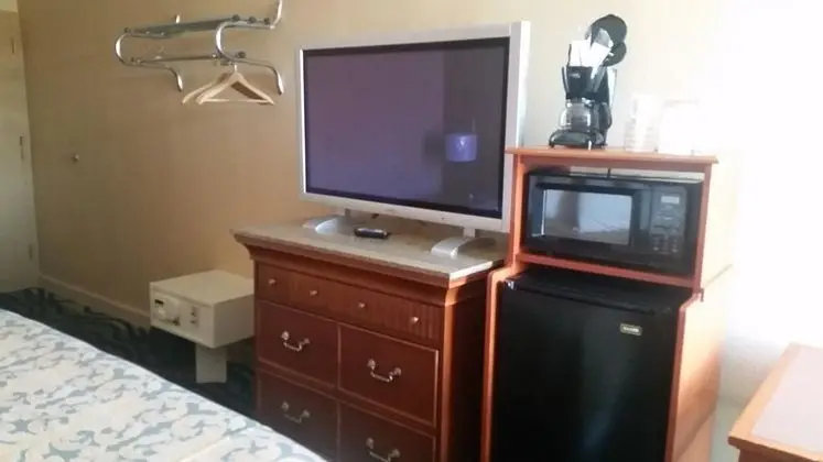 Super 8 by Wyndham Myrtle Beach/Market Common Area - Genel