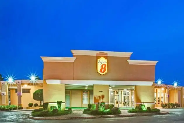 Super 8 by Wyndham Norman