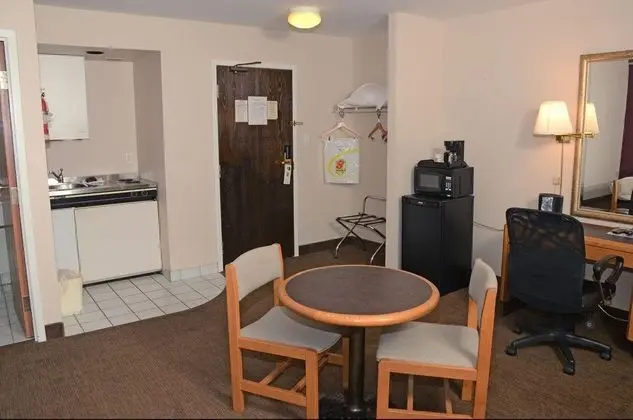 Super 8 by Wyndham North Bay
