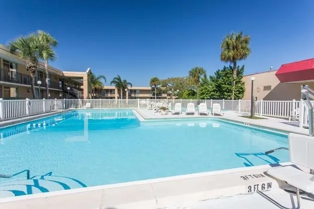 Super 8 by Wyndham Ocala