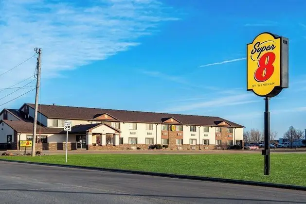 Super 8 by Wyndham Oelwein - Öne Çıkan Resim