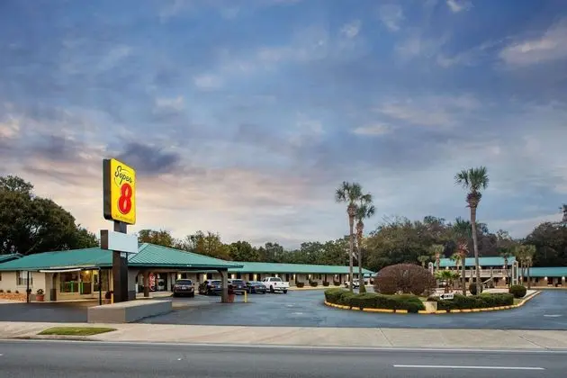 Super 8 by Wyndham Pensacola West