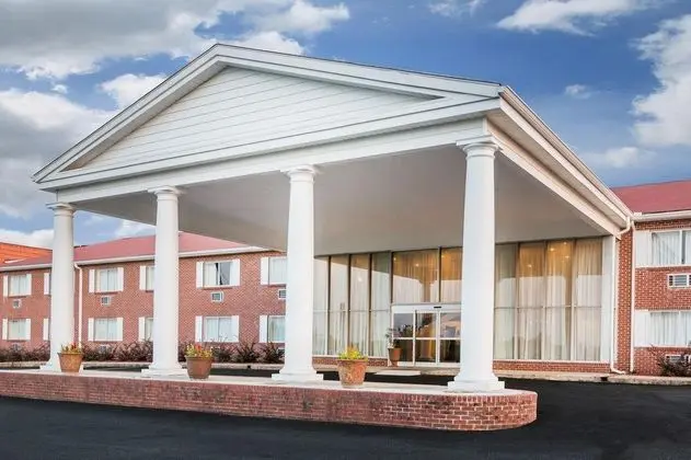Super 8 by Wyndham Phenix City