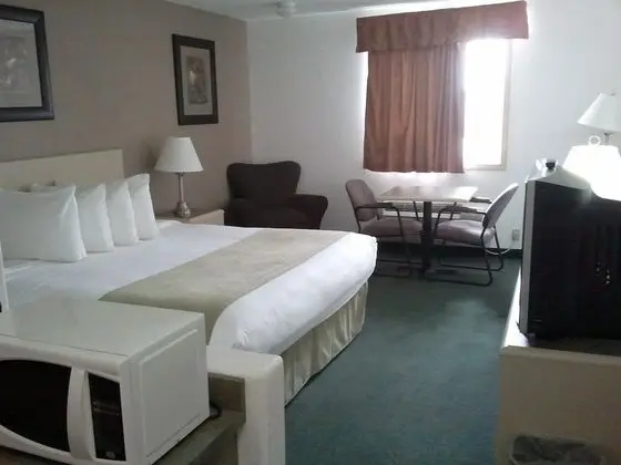 Super 8 by Wyndham Pincher Creek