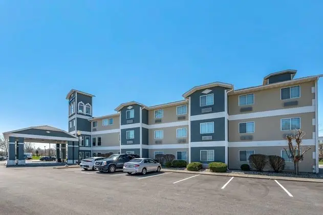 Super 8 by Wyndham Plainfield/Indianapolis Arpt - Dış Mekan