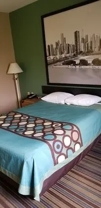 Super 8 by Wyndham Pontoon Beach IL/St. Louis MO - Oda