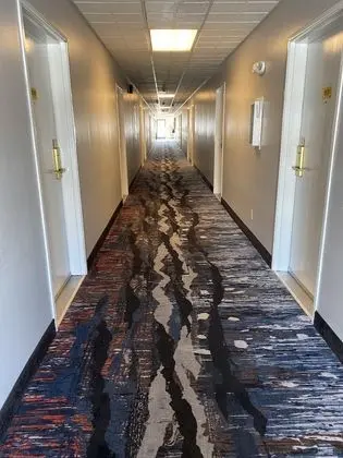 Super 8 by Wyndham Prairie Du Chien - İç Mekan
