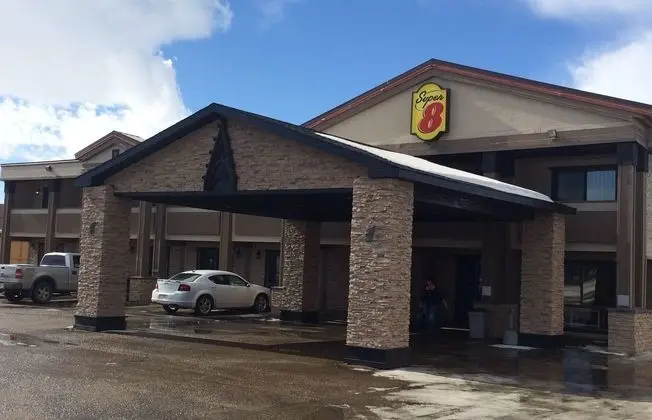 Super 8 by Wyndham Red Deer