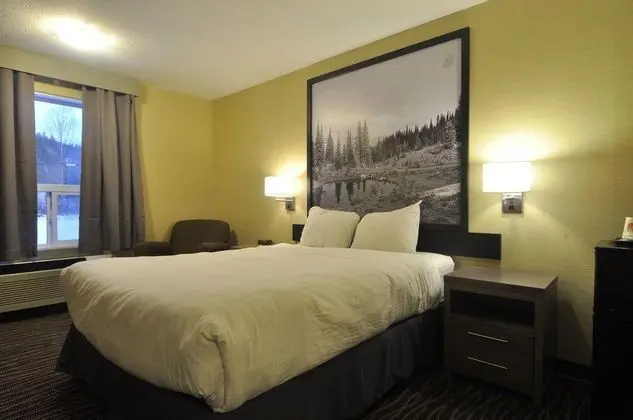 Super 8 by Wyndham Revelstoke - Genel