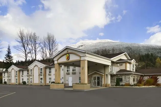 Super 8 by Wyndham Revelstoke - Öne Çıkan Resim