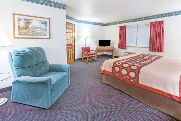 Super 8 by Wyndham Richfield Area
