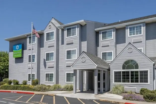 Super 8 by Wyndham Sacramento Airport - Dış Mekan