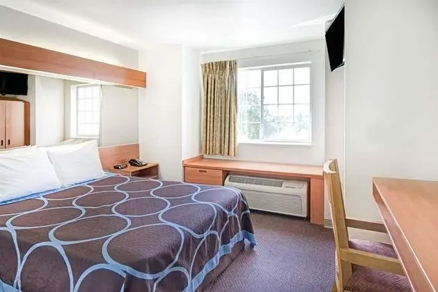 Super 8 by Wyndham Sacramento Airport - Genel