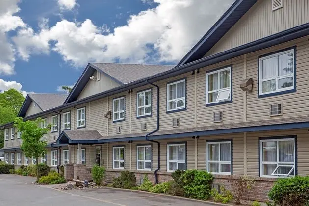 Super 8 by Wyndham Sault Ste Marie - Dış Mekan
