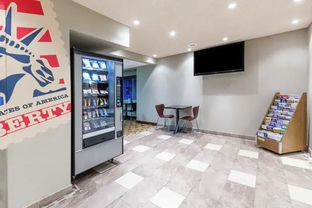 Super 8 by Wyndham Schenectady/Albany Area